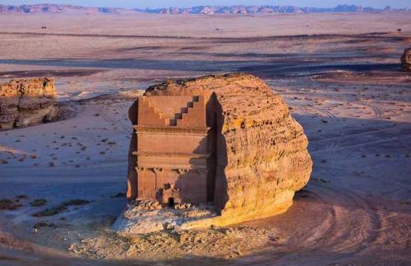 Umrah DIY Plus Abu Dhabi dengan Lawatan ke AlUla, Taif & Jeddah