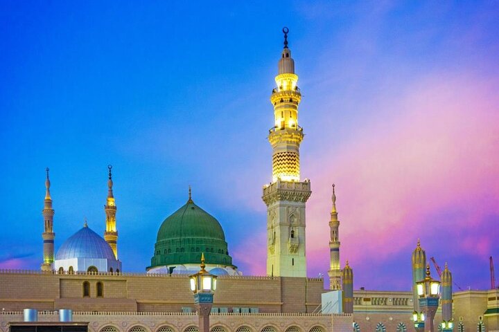 19 Aksesori Umrah Terbaik untuk Wanita 2024