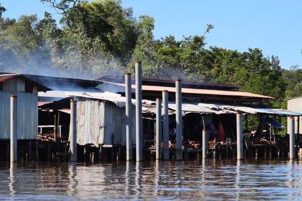 10 Masakan Tradisional Sarawak Mesti Dirasai 2024