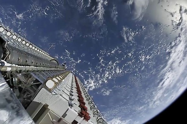 Menghubungkan Komuniti Luar Bandar: Bagaimana Starlink dan TikTok Mentransformasikan Sarawak dan Sabah