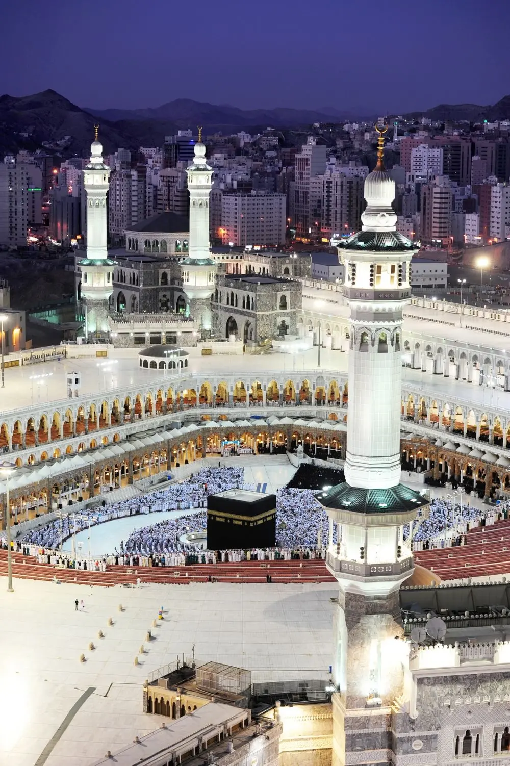 An aerial view of Makkah Grand Mosque (Masjid Al Haram) and Kaaba.webp