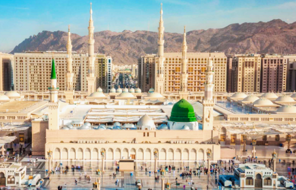 Perjalanan dari Jeddah ke Madinah: Panduan Pengangkutan Komprehensif Anda