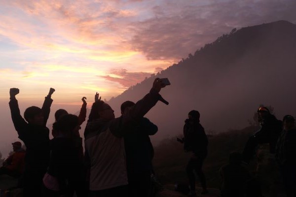 tahan4